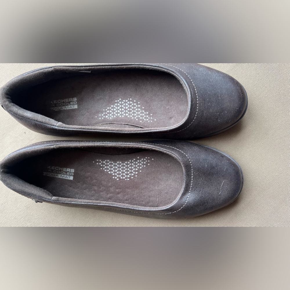 Clarks Brown Flats